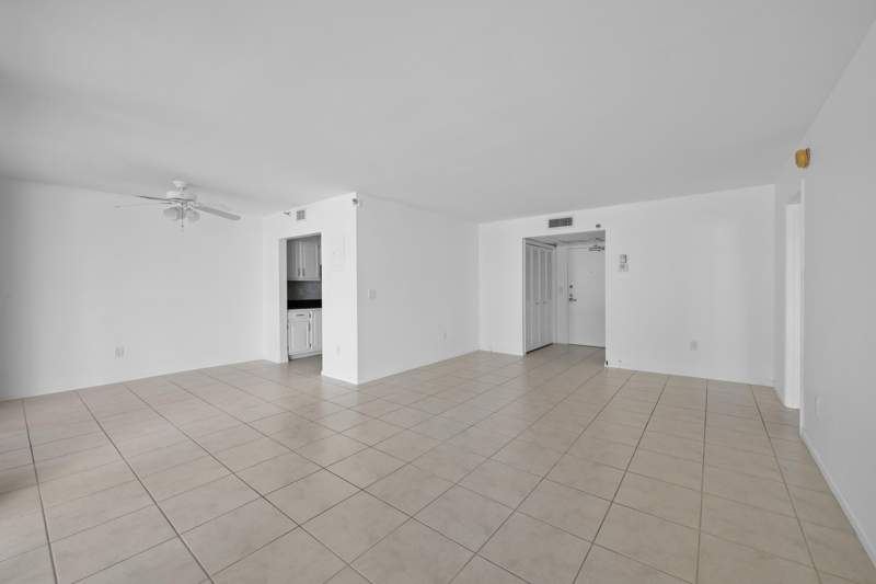 1 bedroom Condominium at 859 Jeffery Street #312, Porta Bella East, Boca Raton — photo 4