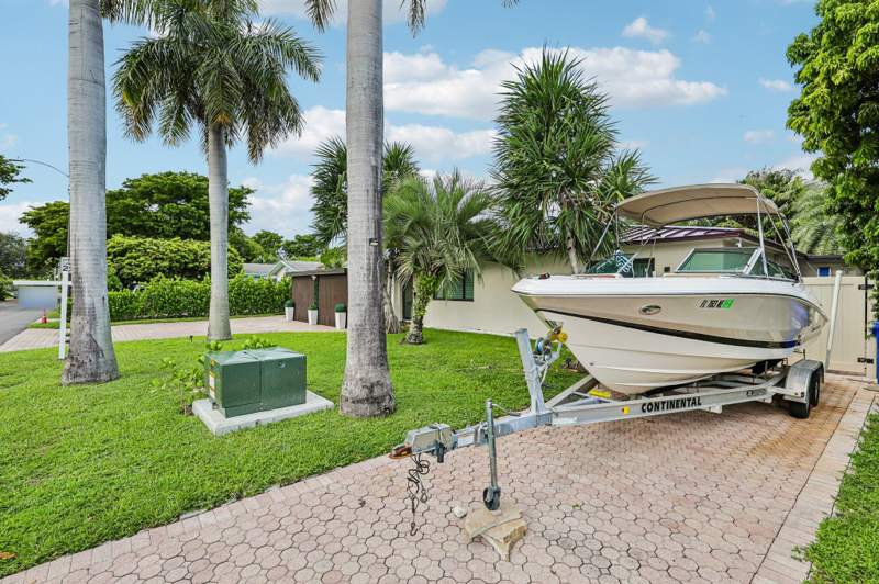4 bedroom Single Family Residence at 2601 NE 18th Street, Connor Estates, Pompano Beach — photo 4