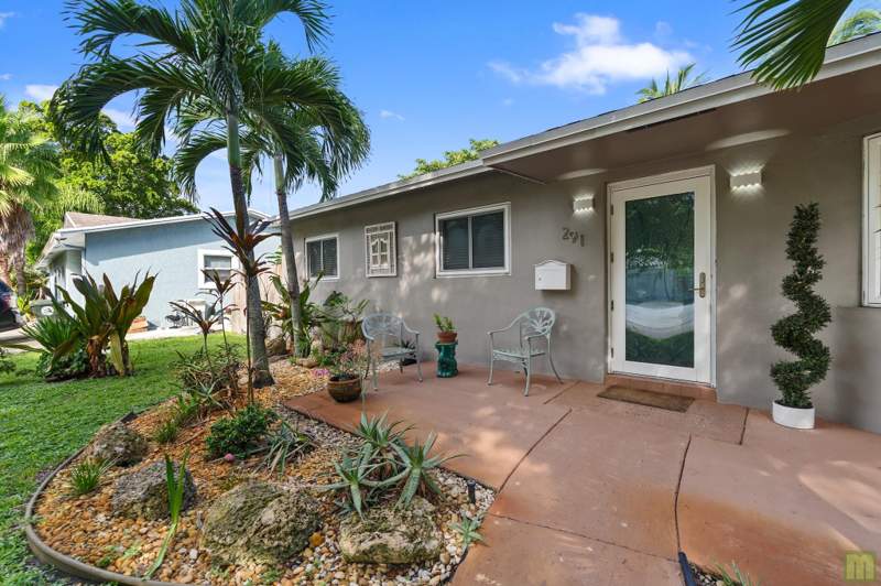 4 bedroom Single Family Residence at 291 Lake Drive, Coconut Creek 10th Sec, Coconut Creek — photo 5