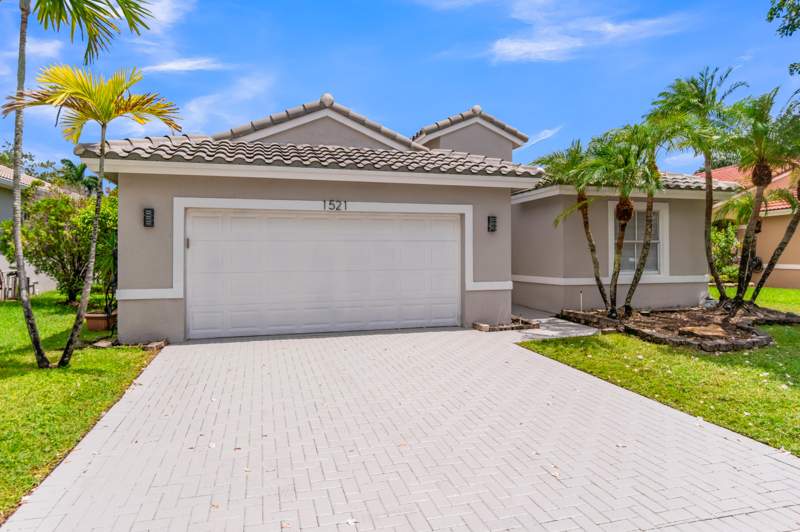 4 bedroom Single Family Residence at 1521 SW 186th Avenue, Encantada, Pembroke Pines — photo 4