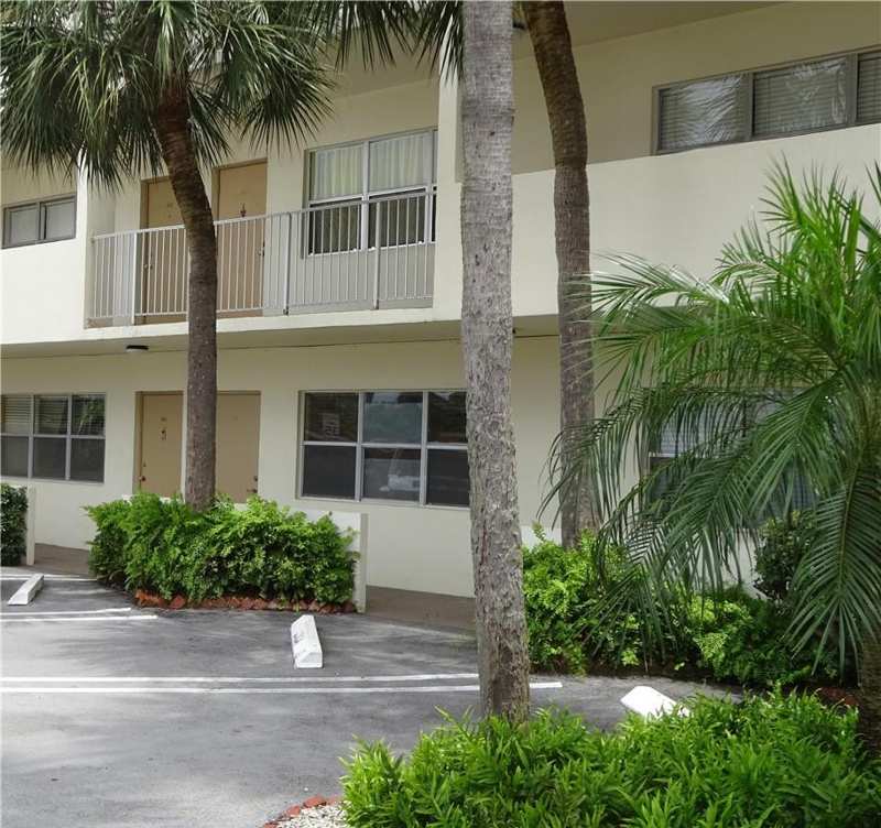 1 bedroom Condominium at 2840 NE 14th Street Causeway #109, Harbors Edge, Pompano Beach — photo 1