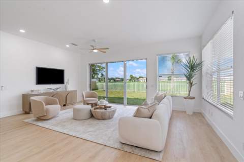 1115 Gator Trail, West Palm Beach FL - photo 6 of 31