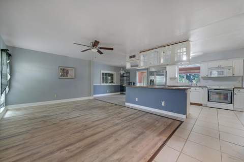 6311 NW 72nd Avenue, Tamarac FL - photo 6 of 37