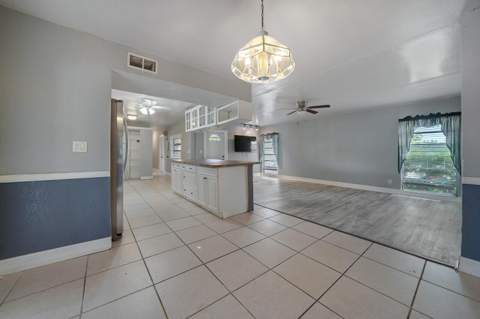 6311 NW 72nd Avenue, Tamarac FL - photo 11 of 37