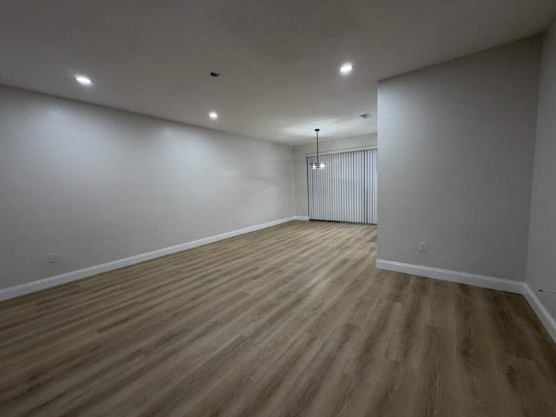 3 bedroom Townhouse at 6268 S Military Trail #103, Pine Key Reserve Condo, Lake Worth — photo 4