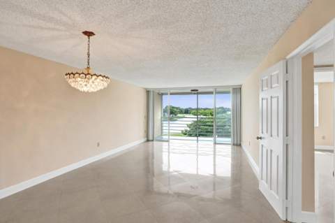 9480 Tangerine Place #402, Davie FL - photo 7 of 46
