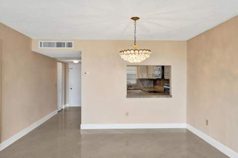9480 Tangerine Place #402, Davie FL - photo 10 of 46