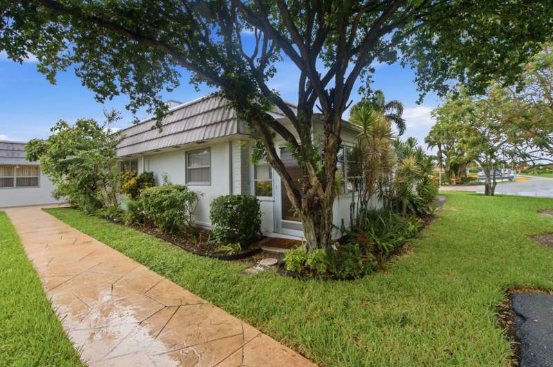 1 bedroom Villa at 167 Valencia G, Kings Point Valencia Condos, Delray Beach — photo 4