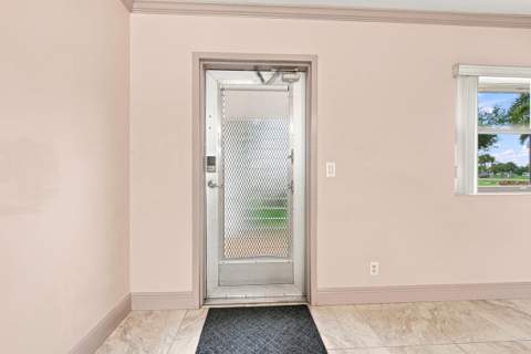 167 Valencia G, Delray Beach FL - photo 8 of 47