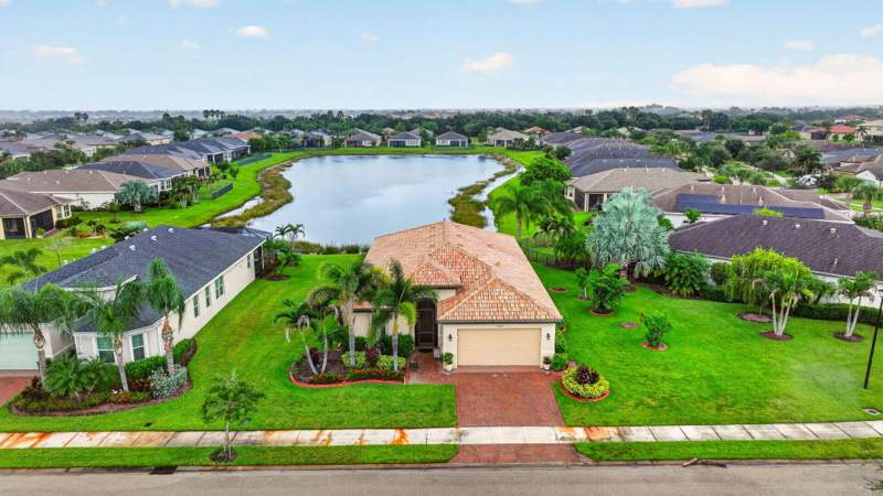 2 bedroom Single Family Residence at 11320 SW Lake Park Drive, Lakepark At Tradition Plat 1, Port St. Lucie — photo 4