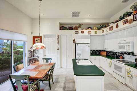 16106 Villa Vizcaya Place, Delray Beach FL - photo 16 of 69