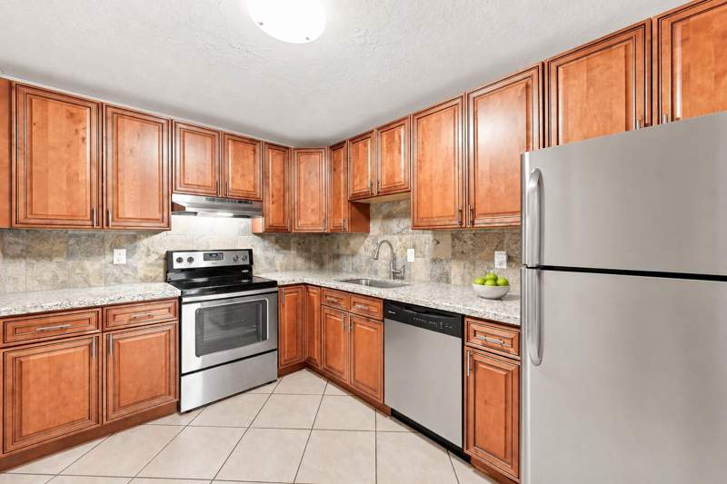 1 bedroom Condominium at 380 E Laurel Drive #5D, Laurels At Margate Condo, Margate — photo 4