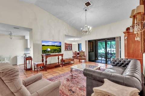 9420 Chelsea Drive, Plantation FL - photo 8 of 19