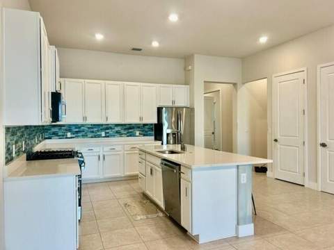 7642 N Blue Spring Drive, Parkland FL - photo 11 of 69