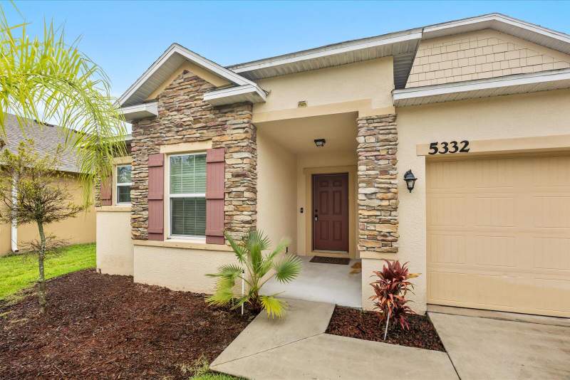 3 bedroom Single Family Residence at 5332 NW Wisk Fern Circle, Winterlakes Tract H 1st Replat, Port St. Lucie — photo 2