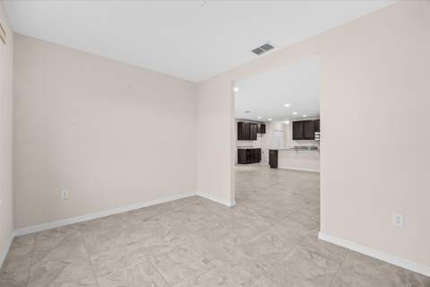 5332 NW Wisk Fern Circle, Port St. Lucie FL - photo 10 of 44