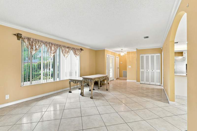 3 bedroom Single Family Residence at 5088 Chelan Way, Lakes Of Lantana Ph 2-B, Lake Worth — photo 4