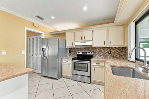 5088 Chelan Way, Lake Worth FL - photo 12 of 28