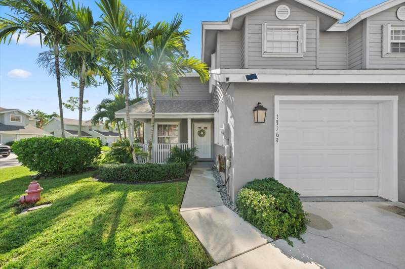3 bedroom Townhouse at 13169 Quiet Woods Road #A, Emerald Forest Of Wellington 3, Wellington — photo 4