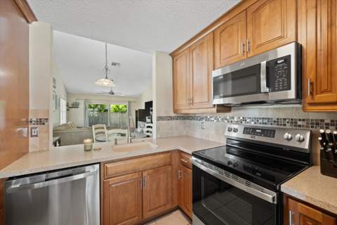 13169 Quiet Woods Road #A, Wellington FL - photo 6 of 25