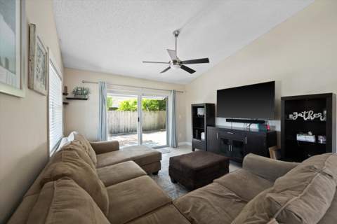 13169 Quiet Woods Road #A, Wellington FL - photo 10 of 25