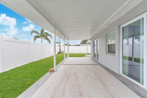 1115 Stillwater Drive, Jupiter FL - photo 10 of 31