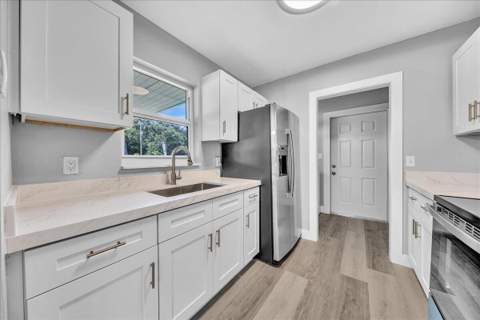 11 NE 28th Court, Boynton Beach FL - photo 8 of 30
