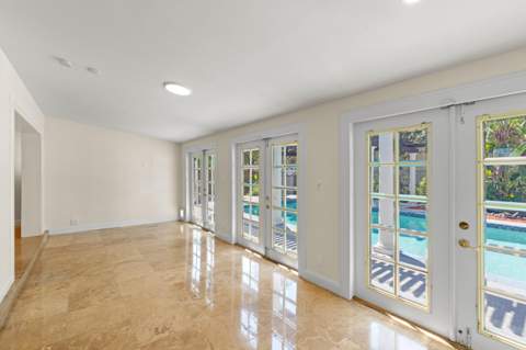930 SE 10th Court, Pompano Beach FL - photo 8 of 47