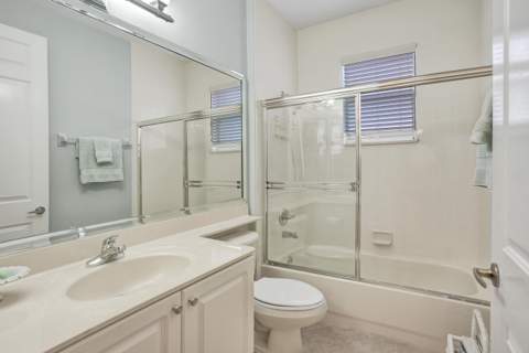 7907 Lando Avenue, Boynton Beach FL - photo 11 of 102