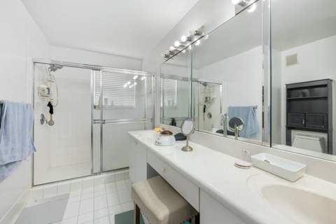 831 NW 130th Avenue, Pembroke Pines FL - photo 11 of 19