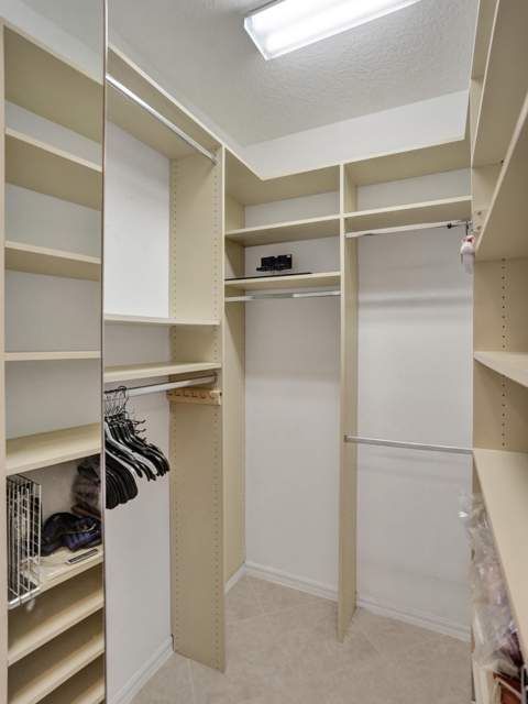 7907 Lando Avenue, Boynton Beach FL - photo 24 of 102