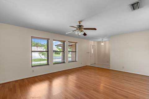 2652 Yarmouth Drive, Wellington FL - photo 6 of 30