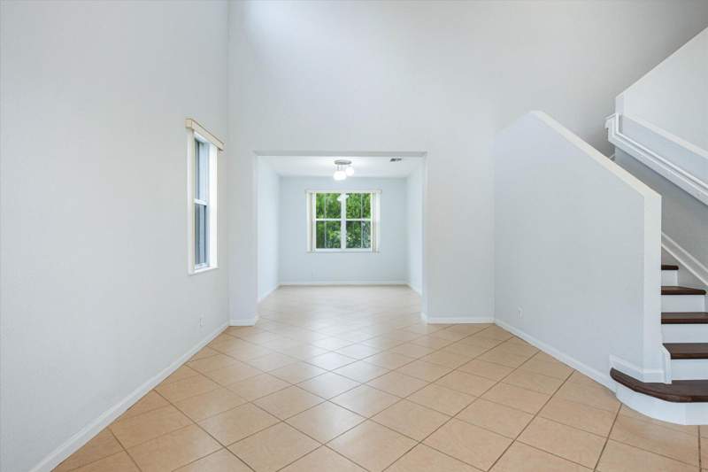 5 bedroom Single Family Residence at 890 Hawthorn Terrace, Sector 2-Parcels 12 13 14 15, Weston — photo 5