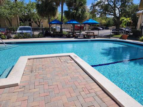 2445 SW 18th Terrace #1120, Fort Lauderdale FL - photo 7 of 25