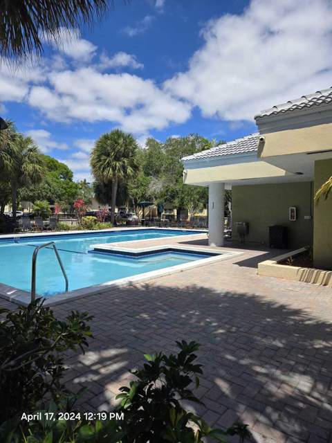 2445 SW 18th Terrace #1120, Fort Lauderdale FL - photo 11 of 25