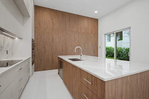 16053 Villa Vizcaya Place, Delray Beach FL - photo 19 of 45