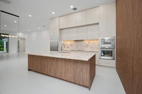 16053 Villa Vizcaya Place, Delray Beach FL - photo 21 of 45