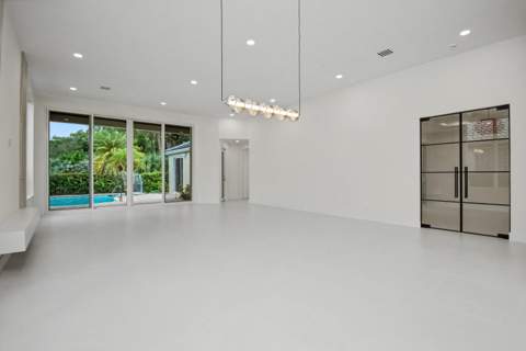 16053 Villa Vizcaya Place, Delray Beach FL - photo 12 of 45