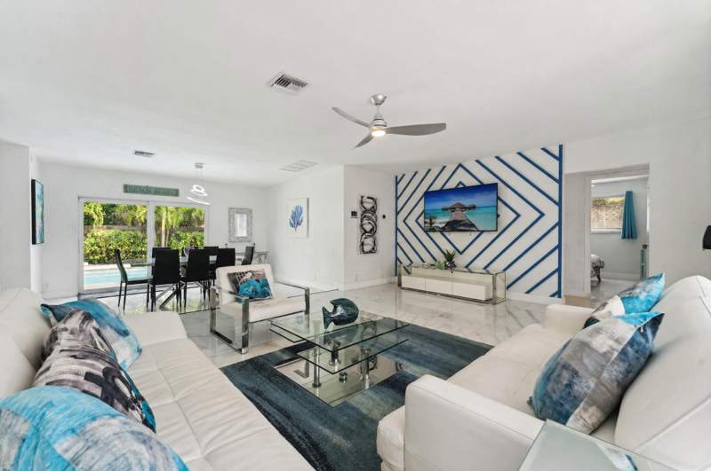 4 bedroom Single Family Residence at 1243 Garfield Street, Country Club Homes, Hollywood — photo 4
