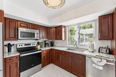 1243 Garfield Street, Hollywood FL - photo 6 of 25
