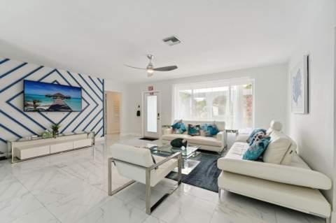 1243 Garfield Street, Hollywood FL - photo 7 of 25