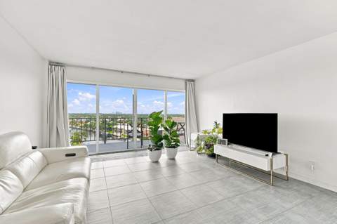 801 S Federal Highway #908, Pompano Beach FL - photo 9 of 26