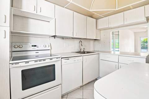 8321 Sands Point Boulevard #D305, Tamarac FL - photo 9 of 30