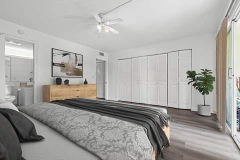 1038 Cambridge B, Deerfield Beach FL - photo 6 of 19