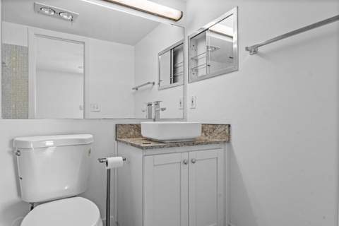 1038 Cambridge B, Deerfield Beach FL - photo 7 of 19