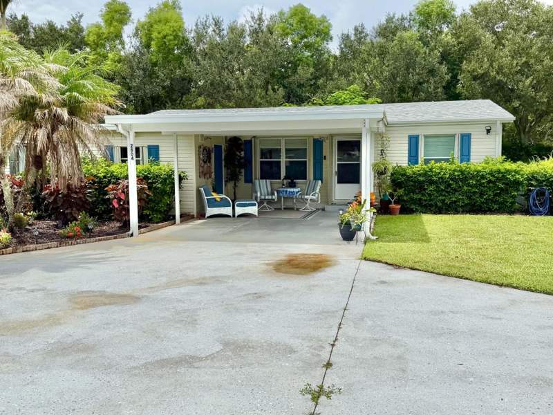 2 bedroom Manufactured Home at 2804 Nine Iron Drive, The Links At Savanna Club, Port St. Lucie — photo 4