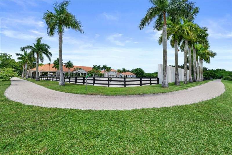 6 bedroom Single Family Residence at 5625 140th Avenue, Sun Glade Estates, Wellington — photo 4
