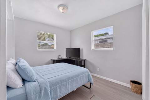910 NW 17th Avenue, Fort Lauderdale FL - photo 8 of 26