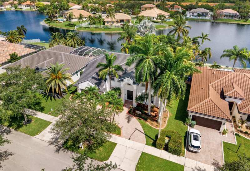 6 bedroom Single Family Residence at 16363 Segovia Circle, Stoneridge Lake Estates Plat, Pembroke Pines — photo 1