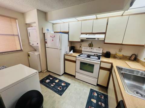 2491 NW 56th Avenue #103, Lauderhill FL - photo 9 of 19